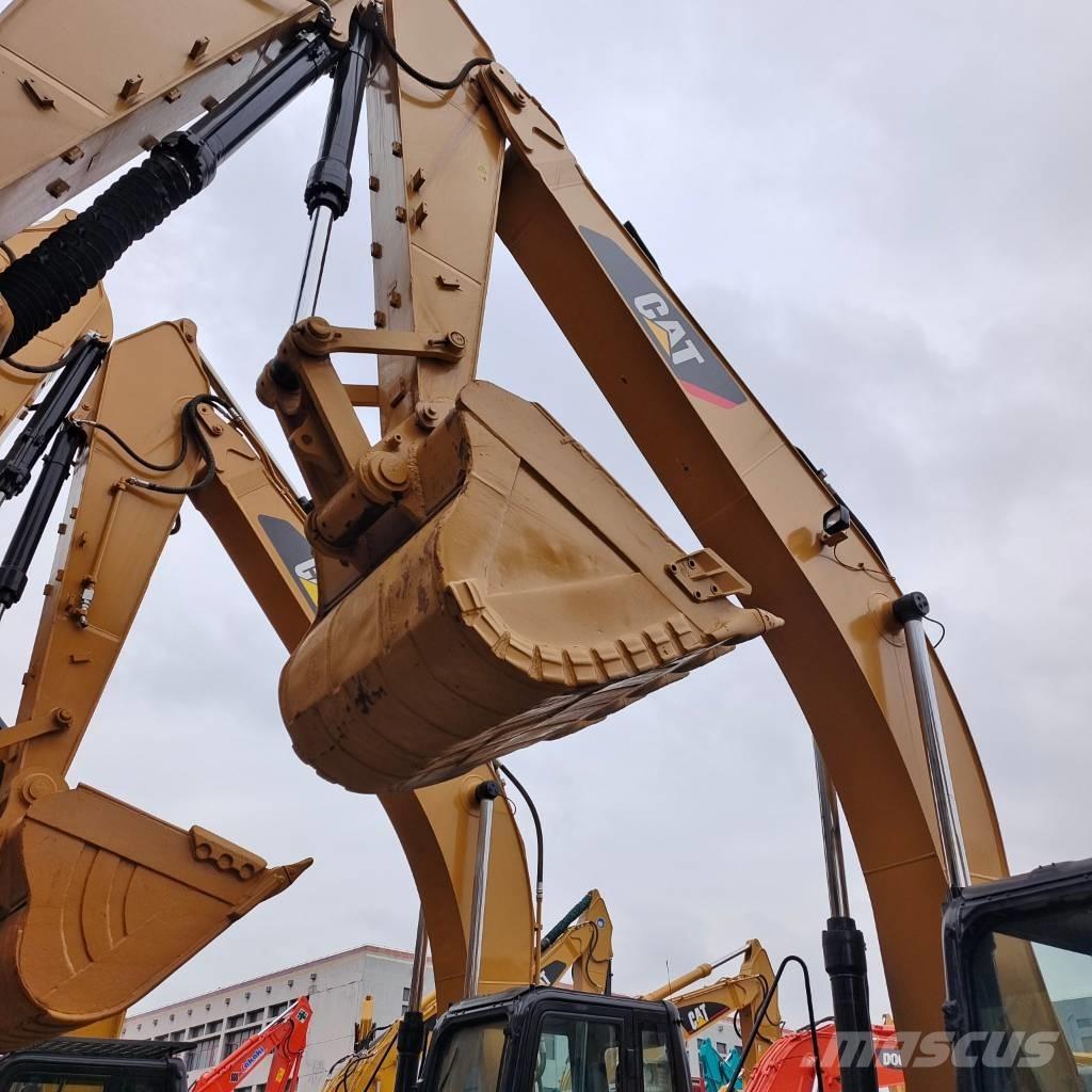 CAT 325 D Pelle sur chenilles