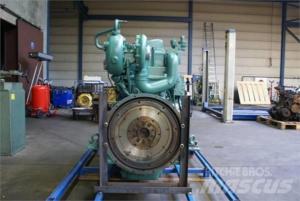 Volvo TD121C Moteur