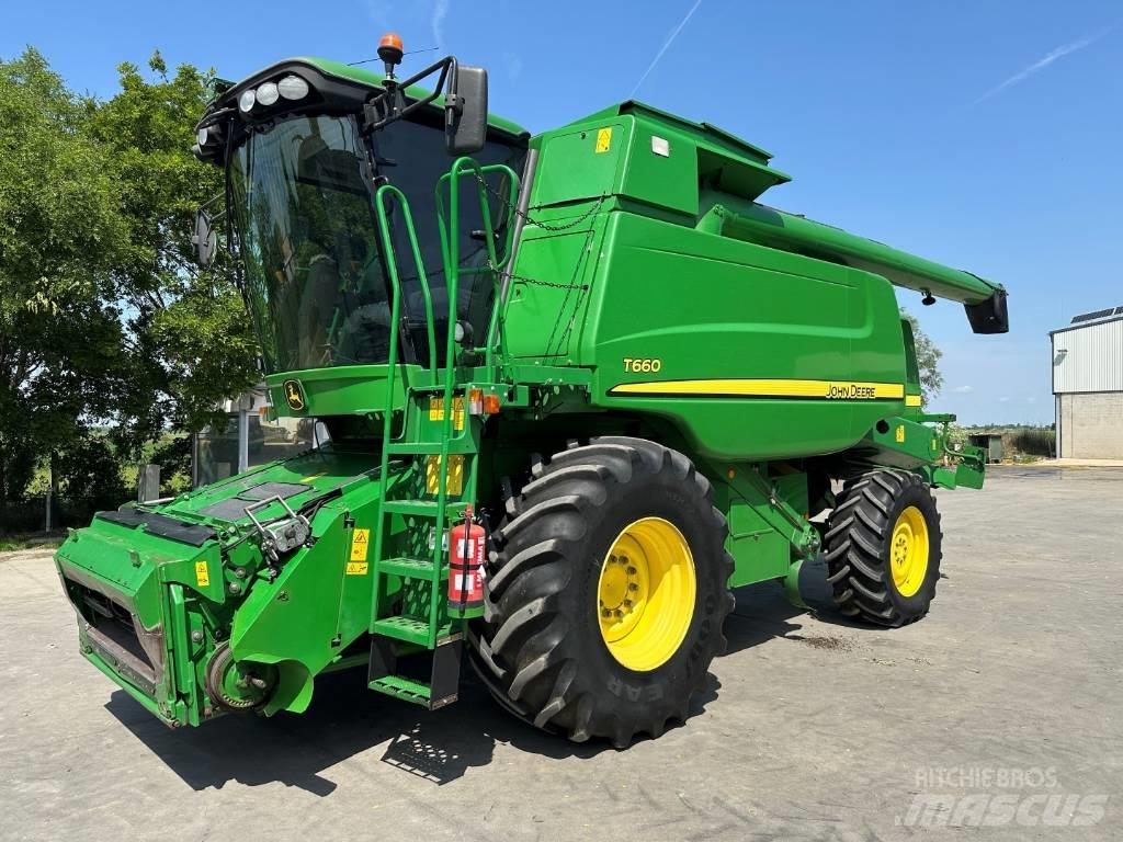 John Deere T 660 Moissonneuse batteuse