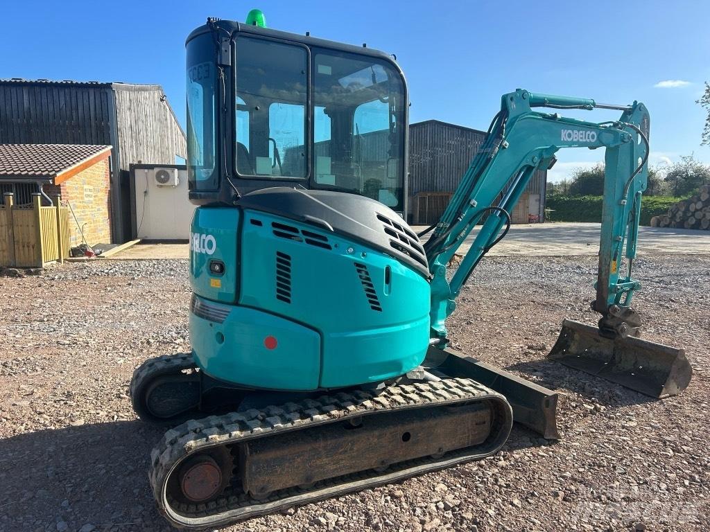 Kobelco SK 28 SR Mini pelle < 7t