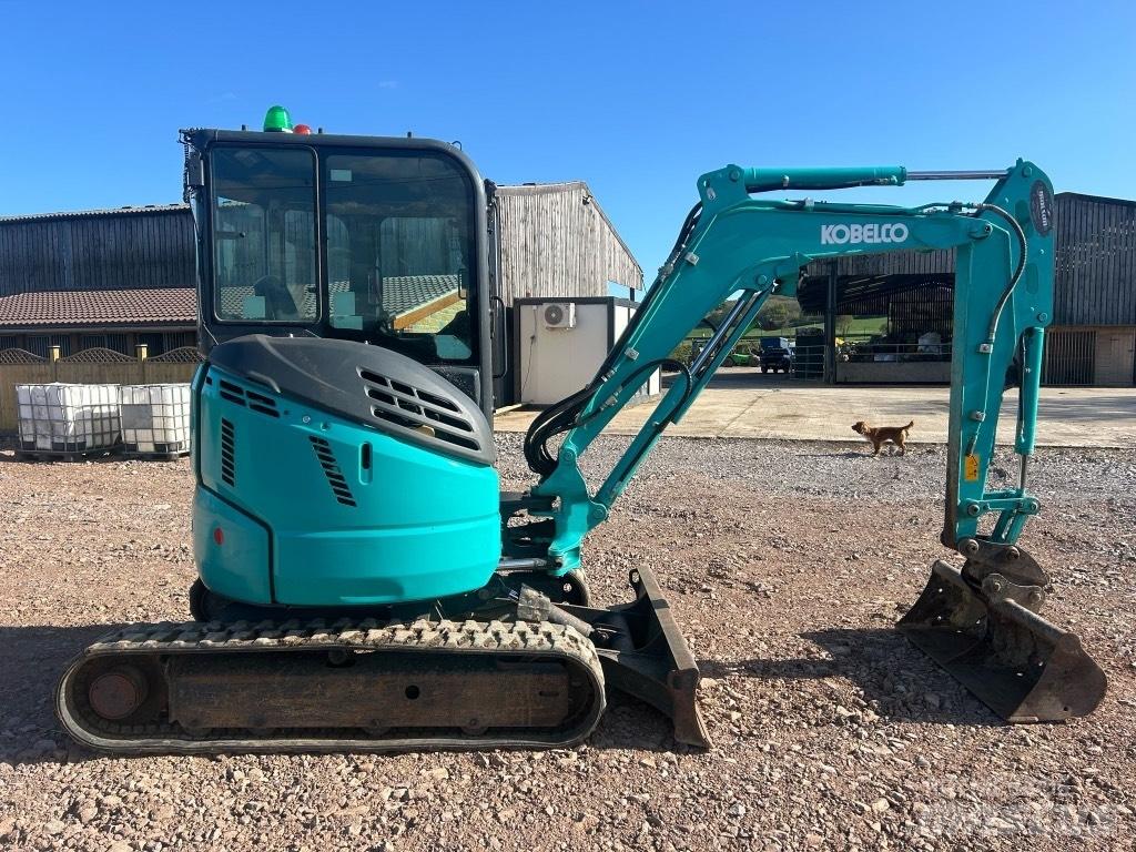 Kobelco SK 28 SR Mini pelle < 7t