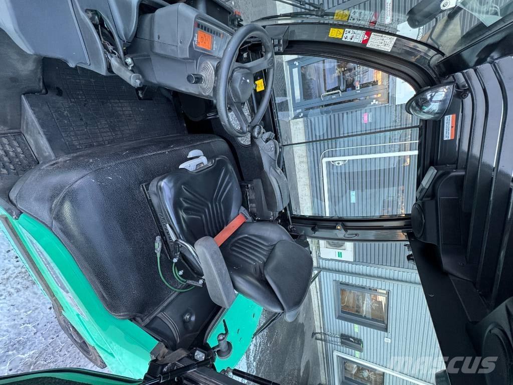 Mitsubishi FD25N3 Chariots diesel