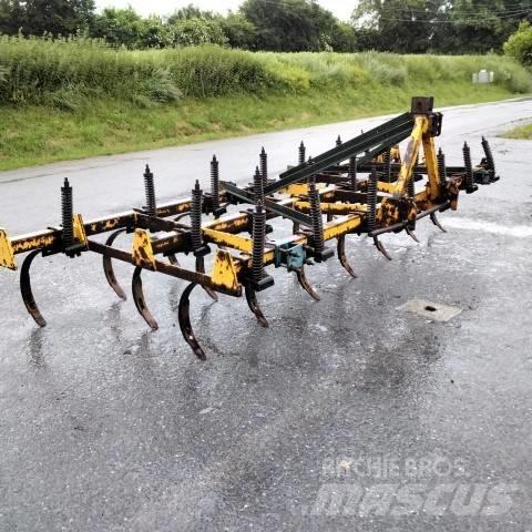  EBRA CHISEL Déchaumeur, cultivateur