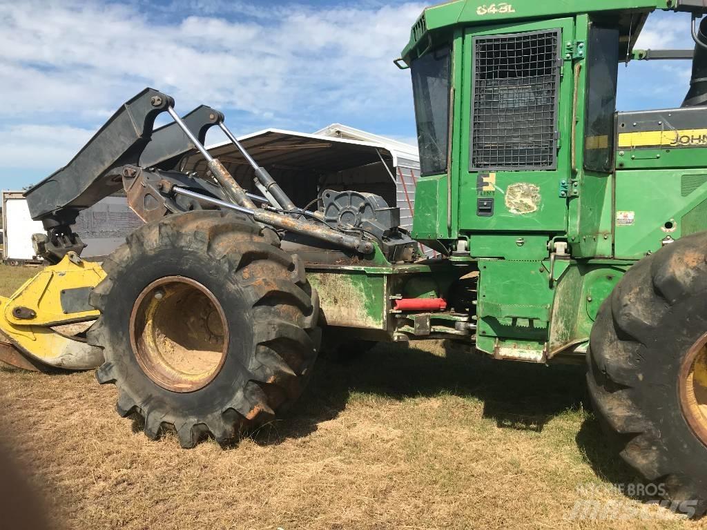 John Deere 648 L Débusqueur
