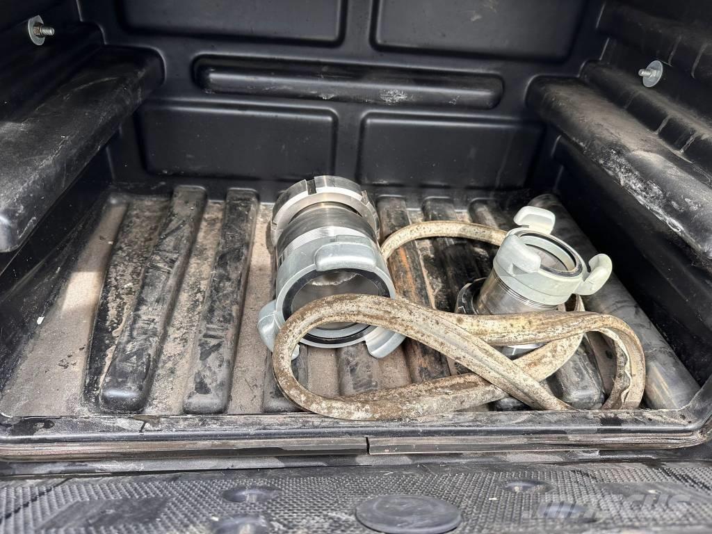 Maisonneuve S338DG Semi remorque citerne