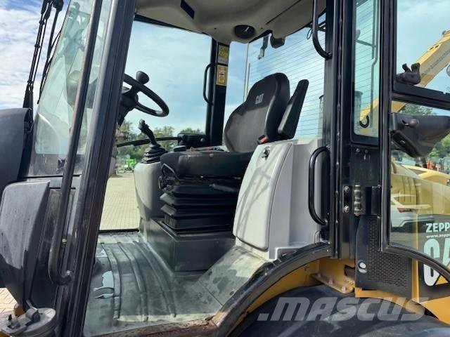 CAT 908 H Chargeuse sur pneus