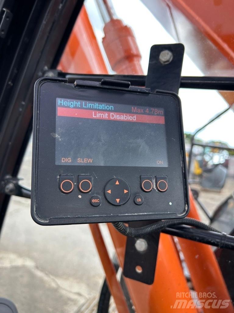 Hitachi ZX225 USLC-7 Pelle sur chenilles