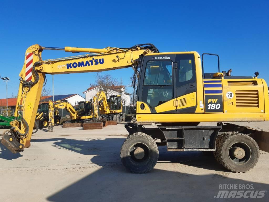 Komatsu PW180-11 Pelle sur pneus