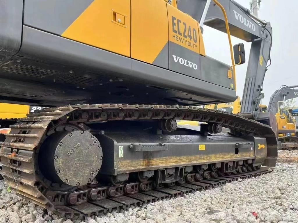 Volvo EC 240 Pelle sur chenilles