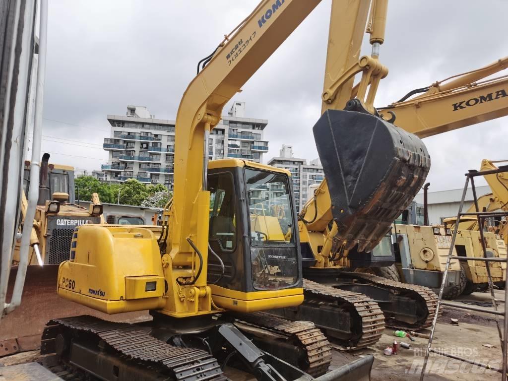 Komatsu PC60-7 Pelle sur chenilles