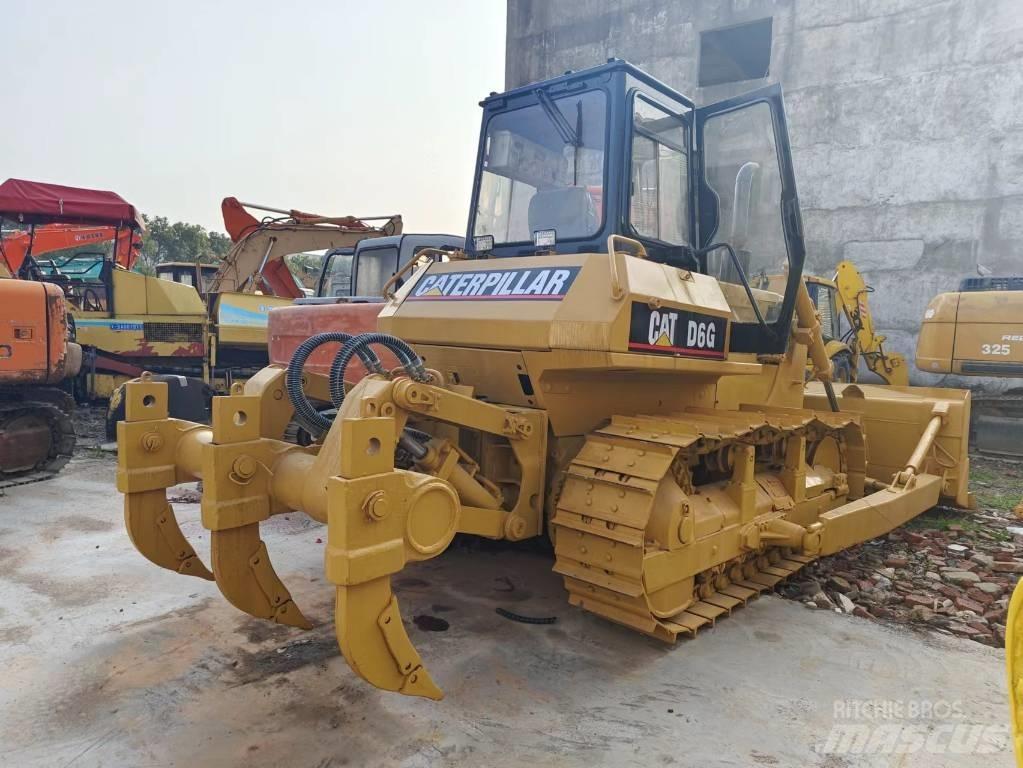 CAT D 6 G Bouteurs sur chenilles