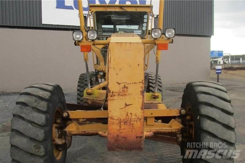 CAT 140H Niveleuse
