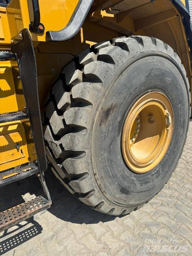 CAT 966 K Chargeuse sur pneus
