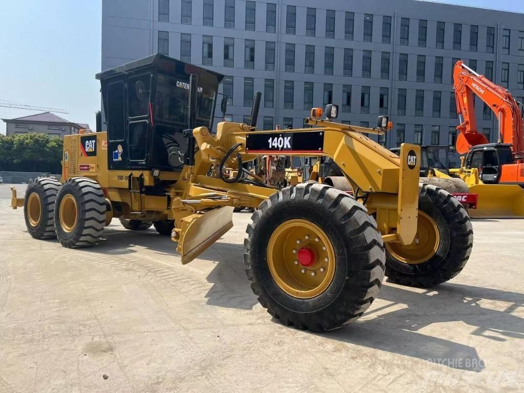CAT 140 K Niveleuse