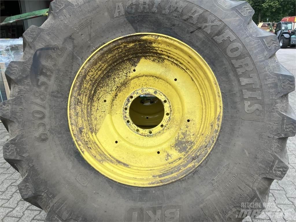 BKT 650/85R38 Pneus, roues et jantes