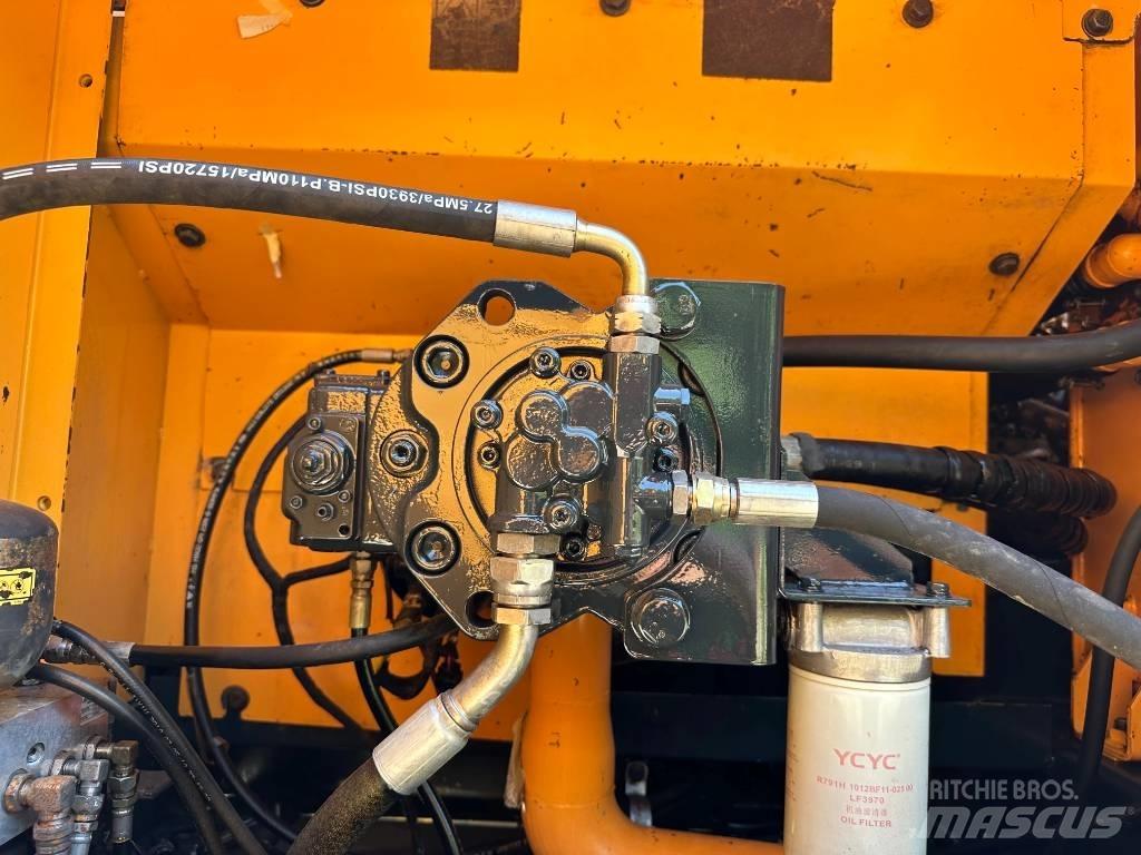 Hyundai R305LC-9s Pelle sur chenilles