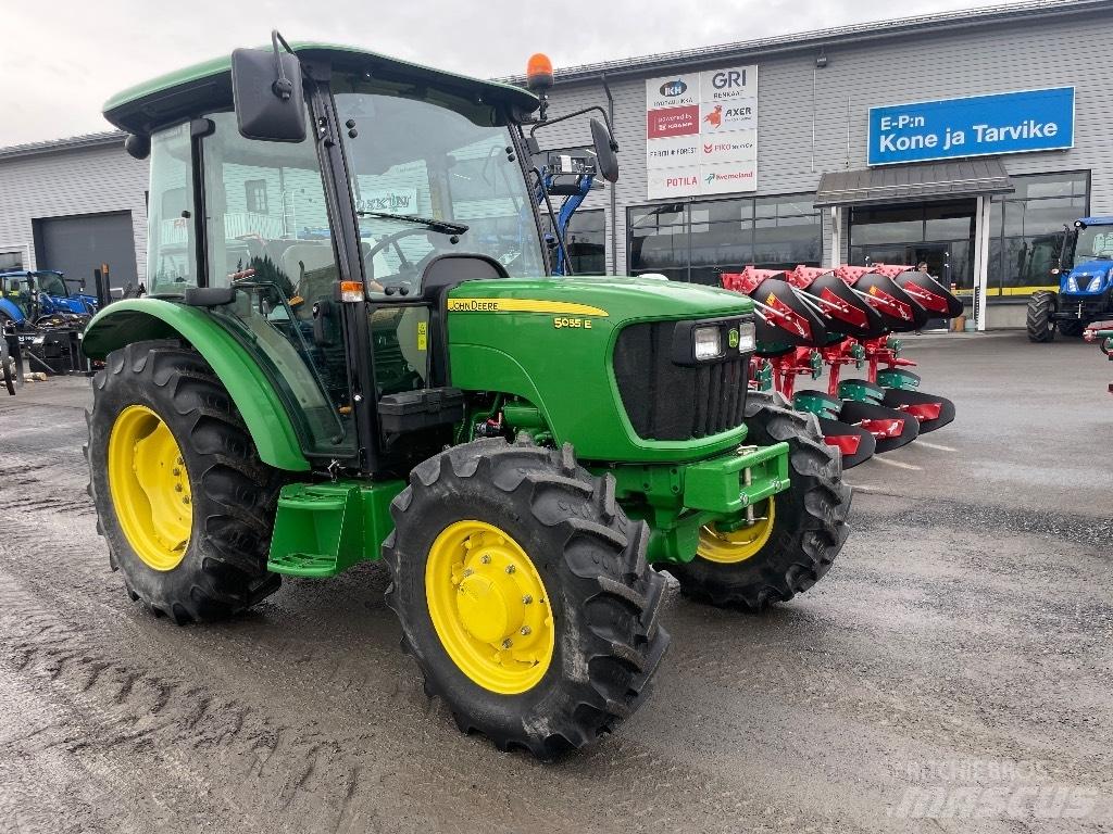 John Deere 5055 E Tracteur