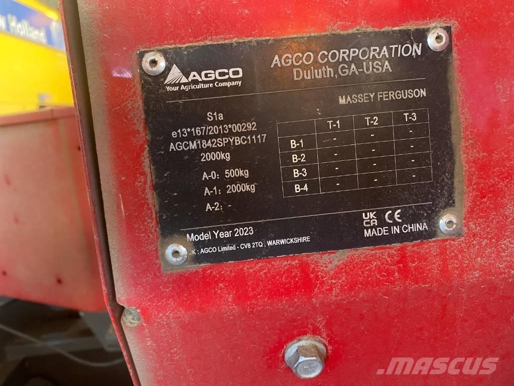 Massey Ferguson 1842 Presse cubique