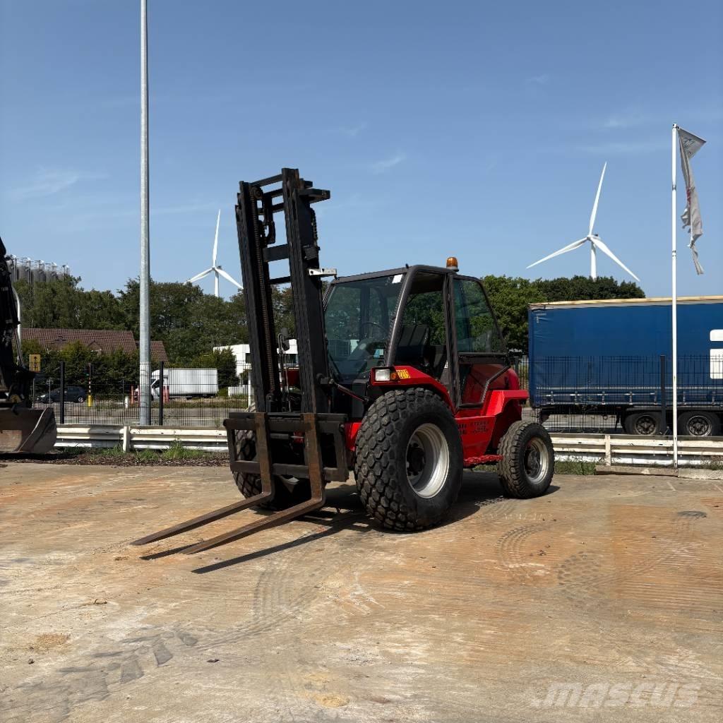 Manitou M 30.4 Chariot tout terrain