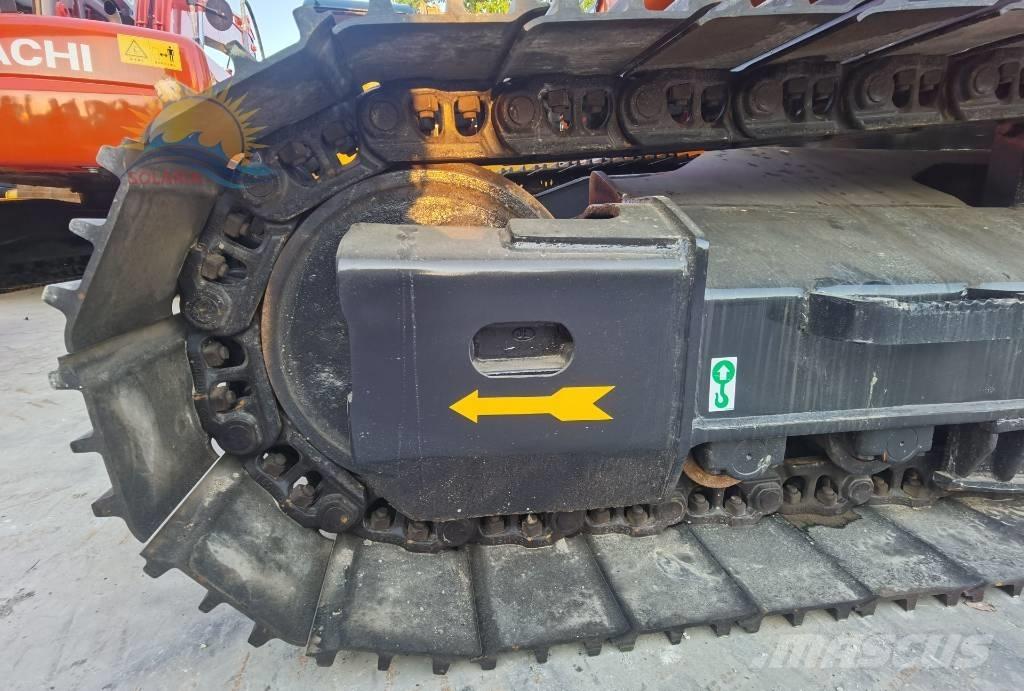 Doosan DX 225 LC Pelle sur chenilles