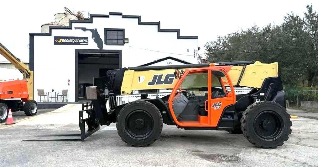 JLG 1255 Chariot télescopique