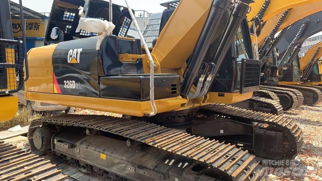 CAT 326D Pelle sur chenilles