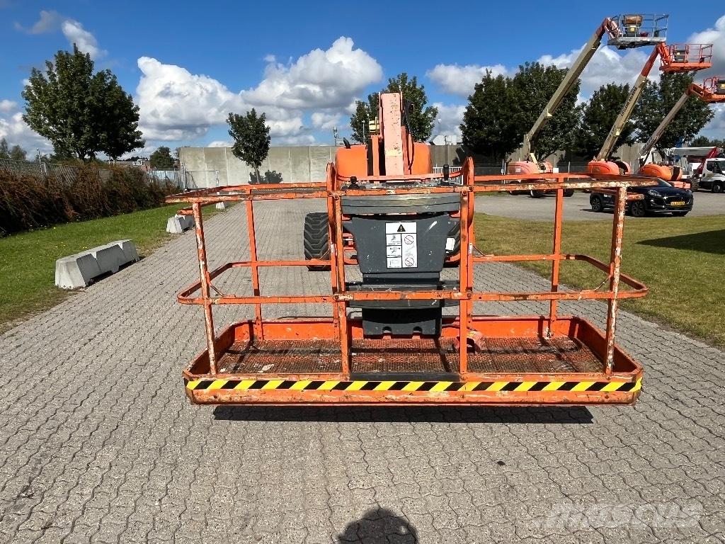 JLG 800 AJ Nacelles articulées