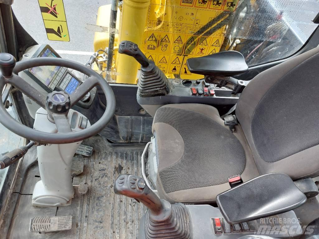 Komatsu PW148-11 Pelle sur pneus