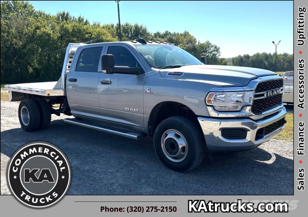 RAM 3500 TRADESMAN Camion plateau