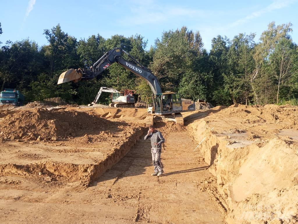 Volvo EC 240 C LD Pelle sur chenilles