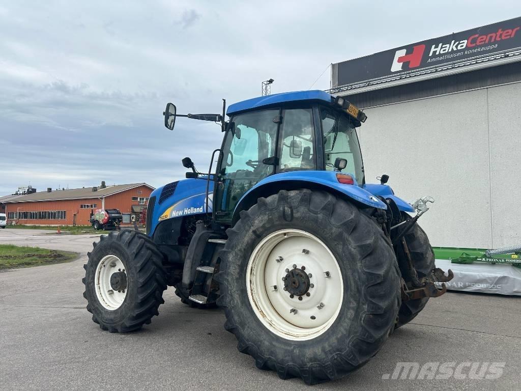New Holland TG 230 Tracteur