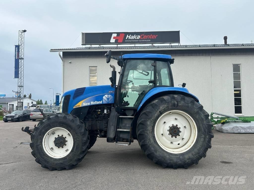 New Holland TG 230 Tracteur