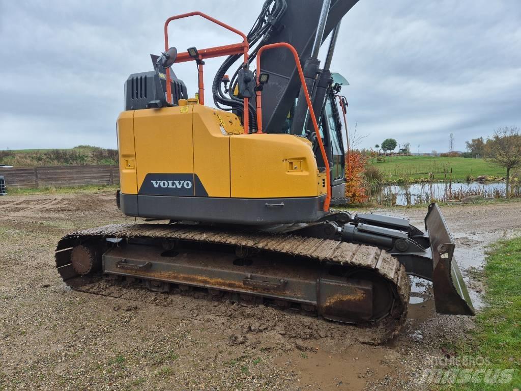 Volvo ECR235EL Pelle sur chenilles