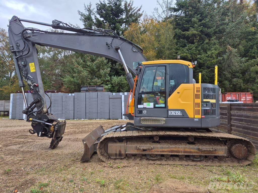 Volvo ECR235EL Pelle sur chenilles