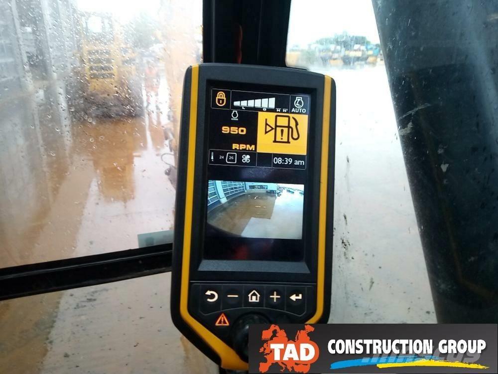 JCB JS 220 LC Pelle sur chenilles