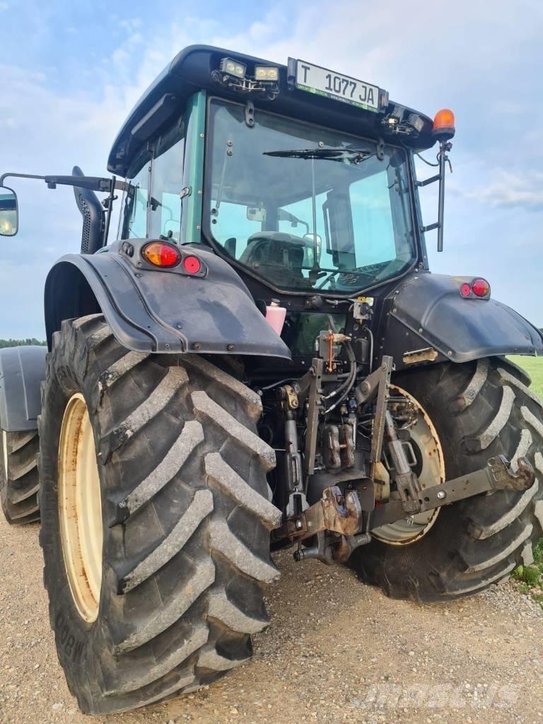 Valtra T 173 HiTech Tracteur