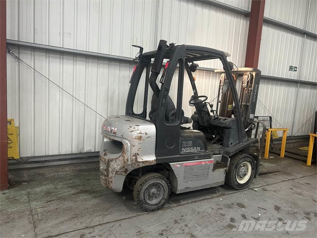 Nissan Y1D2A25Q Chariots diesel