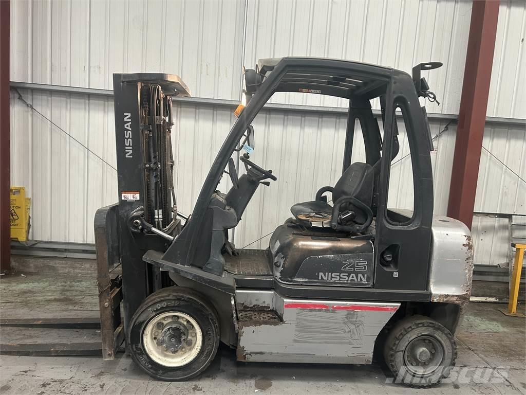 Nissan Y1D2A25Q Chariots diesel