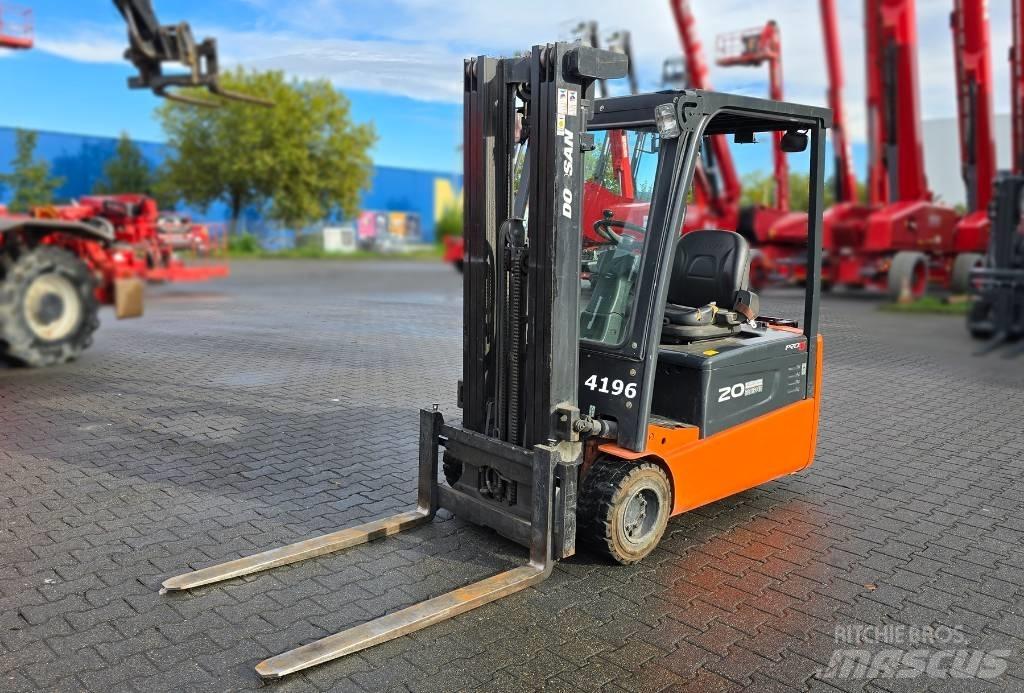 Doosan B 20 T-5 FFT Chariots élévateurs électriques