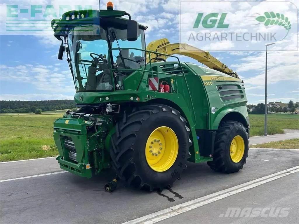 John Deere 8200 i Ensileuse automotrice