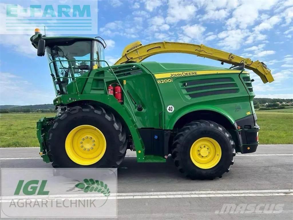John Deere 8200 i Ensileuse automotrice