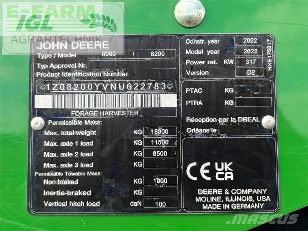 John Deere 8200 i Ensileuse automotrice