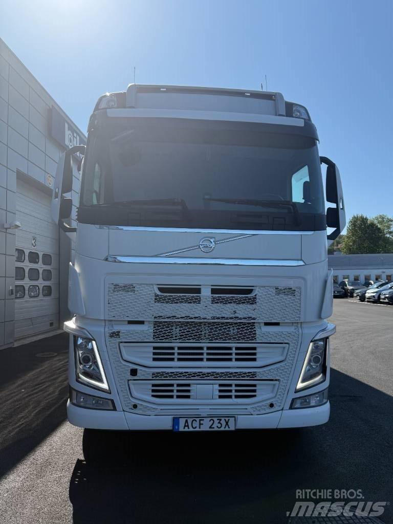 Volvo FH 540 6x2 Camion Fourgon