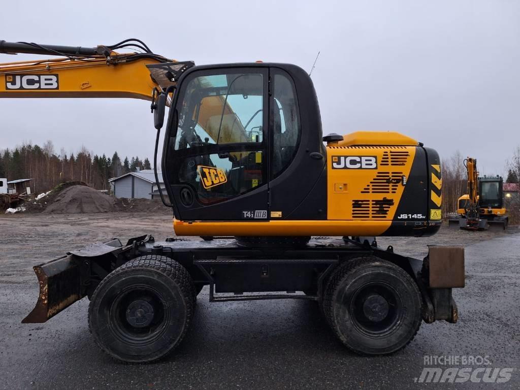 JCB JS 145 W Pelle sur pneus