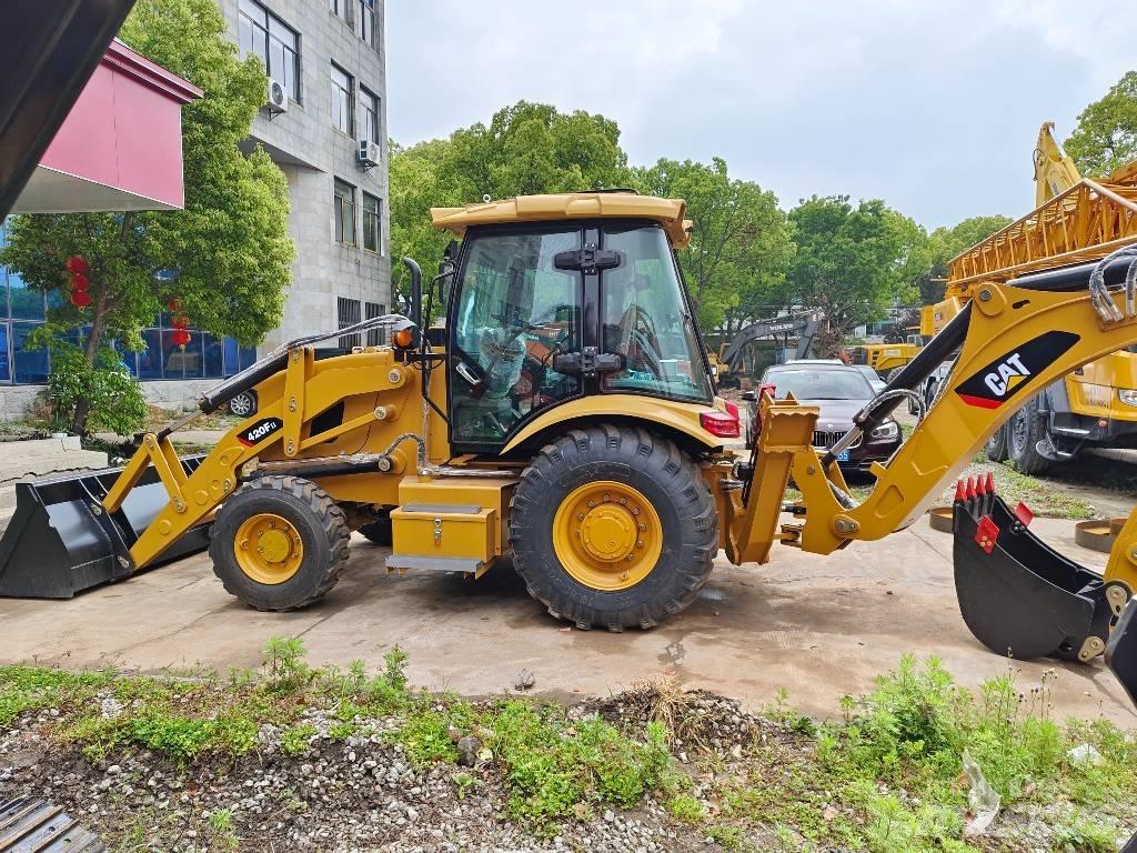 CAT 420 F Tractopelle