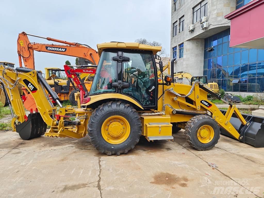 CAT 420 F Tractopelle