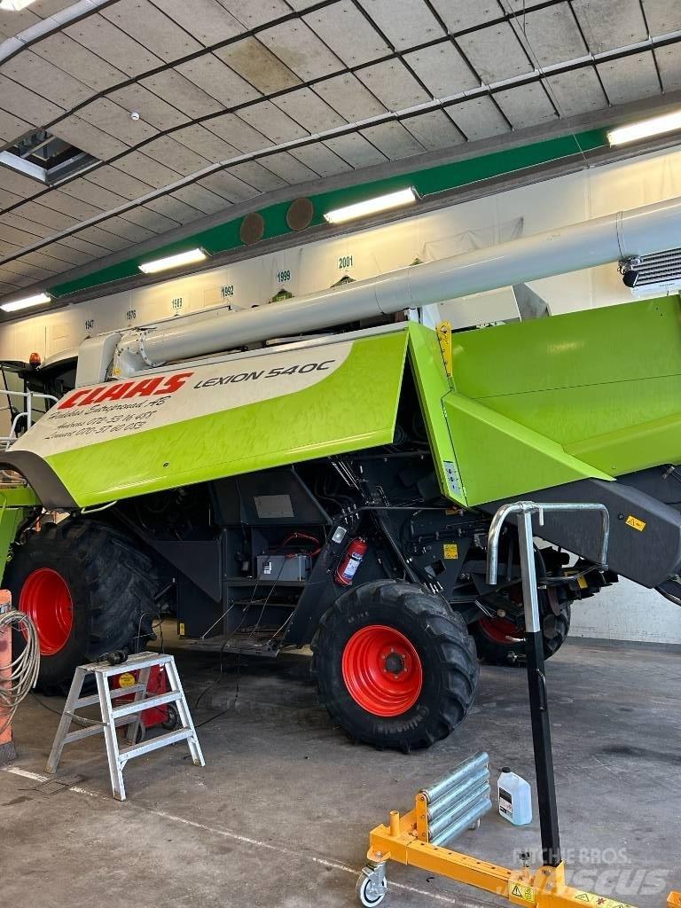 CLAAS Lexion 540 C Moissonneuse batteuse