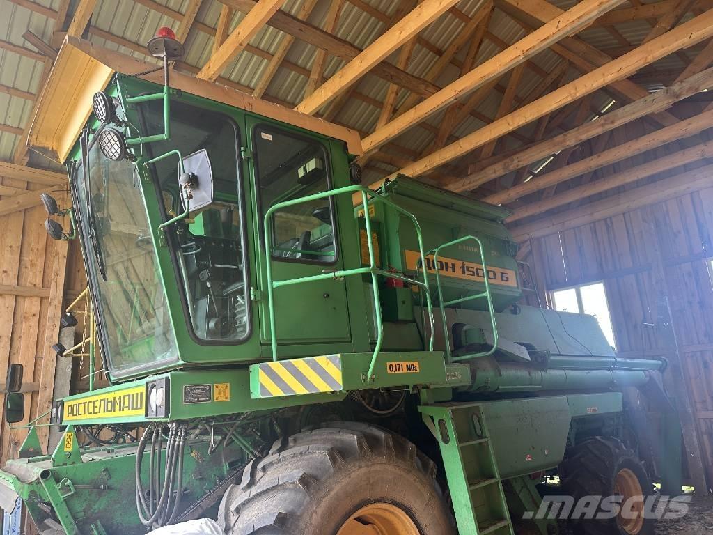 DON 1500B Moissonneuse batteuse