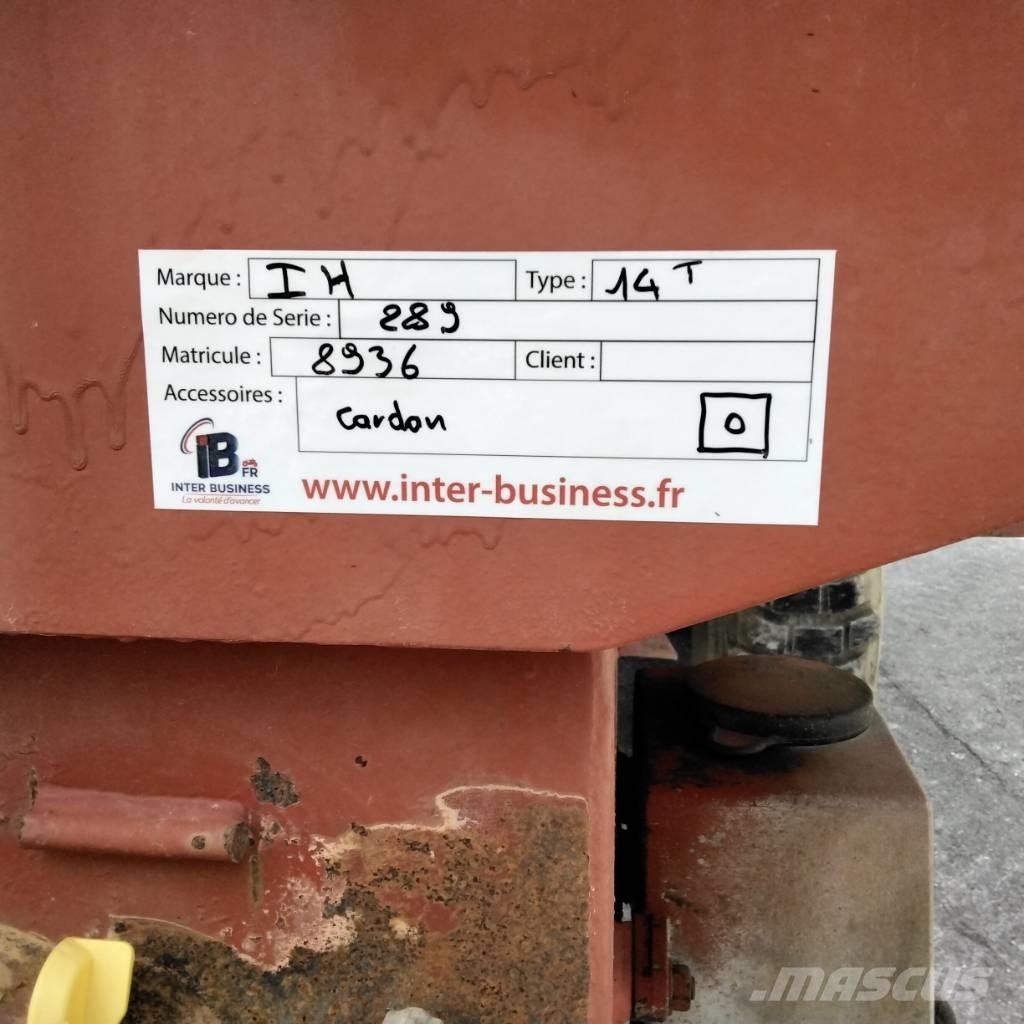 IH B14 Benne céréalière