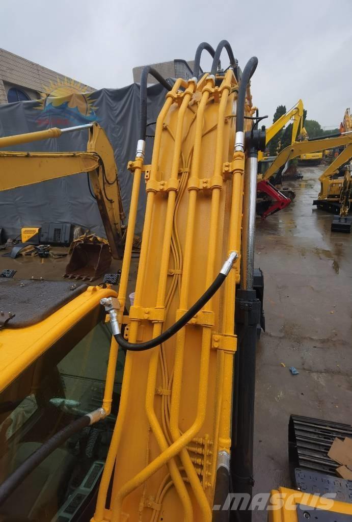 Hyundai R220lc-9s Pelle sur chenilles